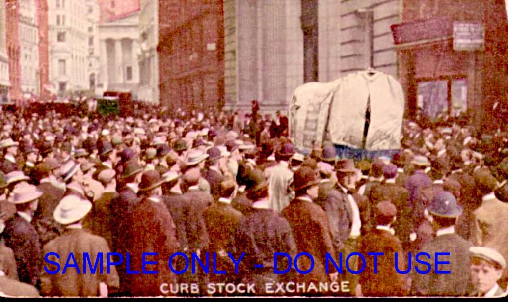Early Wall St crowd